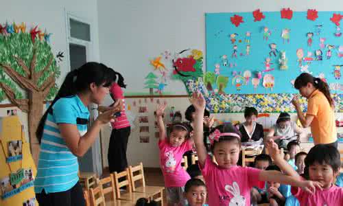 家长教会孩子关爱他人 孩子7岁前教会11种本领