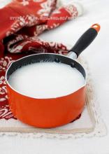 吃什么可以让你早日下“斑”，独家祛斑私密食方——茯苓杏仁奶茶