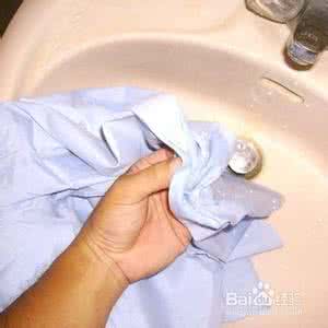 牙膏在生活中的妙用 牙膏的妙用 10个意想不到的用处让生活更方便