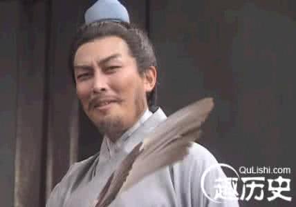 诸葛亮手抄抱 诸葛亮也爱用美男计：只为推销自己抱的美人归