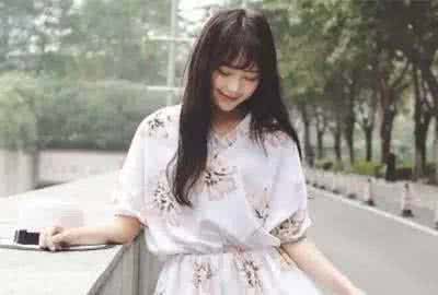女人一有几种b 示意图 【有一种女人,叫37℃女人】1、有事业心但不是工作狂。2、长得好但不会让人流口水。3、娴慧勤俭持家但不小家子气会理财但不是财迷。4、浪漫但不能太浪漫。5、脾气好但做事有原则。