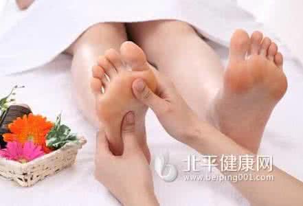 脚底按摩的好处有哪些 脚底按摩的好处 脚底按摩有哪些方法
