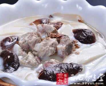 春季药膳养生 春季进补 春季进补 荐3款平和型药膳