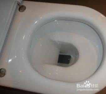 手机掉马桶堵了怎么办 手机掉进马桶怎么办