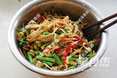 凉拌素什锦的家常做法 张栩 凉拌素什锦的做法,凉拌素什锦怎么做好吃,凉拌素什锦的家常做法