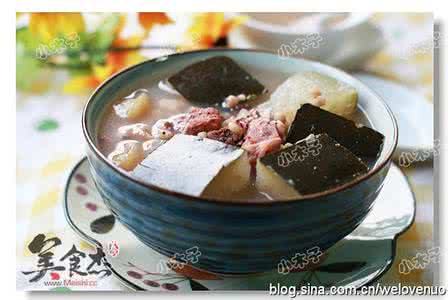 土茯苓茨实薏米煲瘦肉 冬瓜薏米茨实煲脊骨的做法