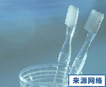 电动牙刷没有泡沫 盐水泡牙刷牙龈炎好了,绝招*