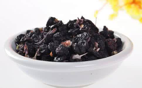 黑枸杞适合什么人吃 黑枸杞究竟好在哪？什么人适合吃黑枸杞？