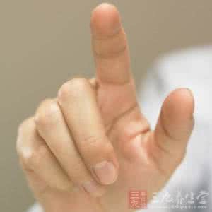 土豪手握千亿现金 土豪的手原来都长这样