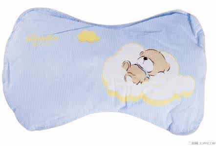 宝宝几个月枕枕头最好 宝宝几个月可以枕枕头