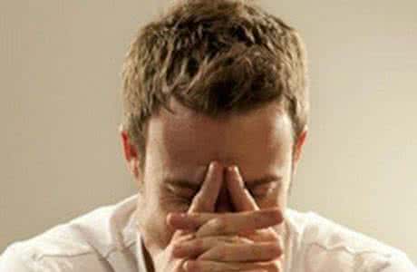 男性左侧小腹疼痛 男性左侧小腹疼痛 小腹左侧疼痛是怎么回事 如何治疗小腹左侧疼