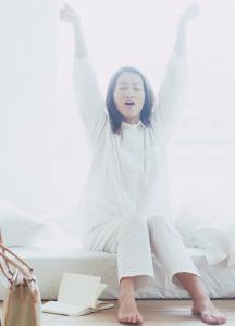 哪些零食不宜身体健康 早晨起床做三件事有宜身体健康