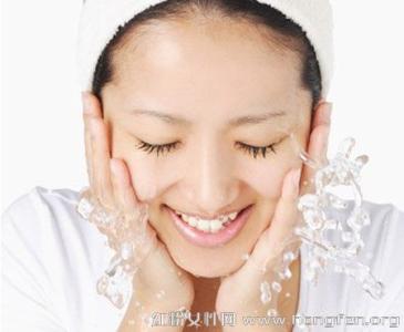 白醋洗脸祛斑方法步骤 用什么洗脸可以祛斑 用什么洗脸可以祛斑 祛斑方法大盘点