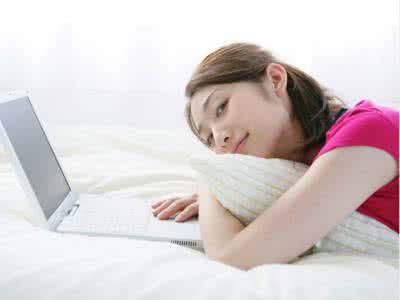 水果当饭吃 美女爱减肥 把水果当饭吃当心体寒