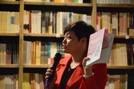 选择希望人生ppt 【两个选择】分享给大家，希望能认真阅读，更多人看到这篇感人的文章。