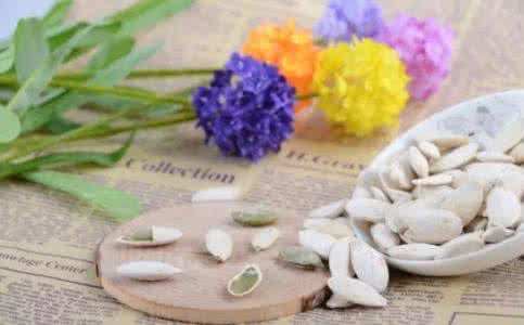 南瓜子补肾吗 扔掉南瓜子等于扔掉补肾上品！