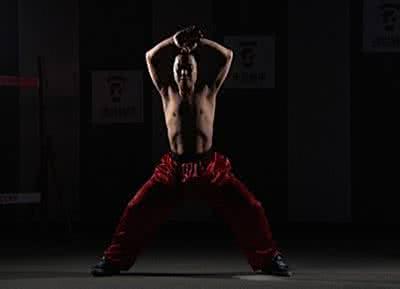 金钟罩功法 金钟罩功法 金钟罩功法教学十九二十式 立地金刚和一飞冲天