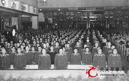 十大元帅授衔仪式视频 1955年授衔名单 1955年开国十大元帅授衔时分别担任什么职务？