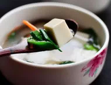 养生清汤鲜黄牛肉 养生,养颜,减肥,好喝的清汤,非常实用,快收起来!