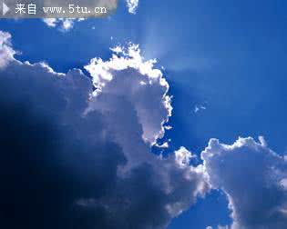 多云的天气会出太阳吗？