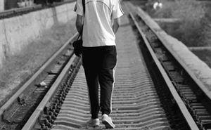 感叹人生无奈的句子 感叹人生、生活、感情、伤感无奈的句子220句