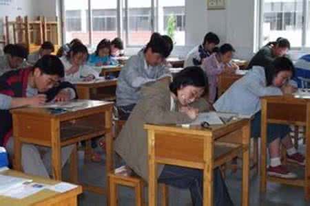 粤北山区 浅议粤北山区高校贫困大学生的管理与教育