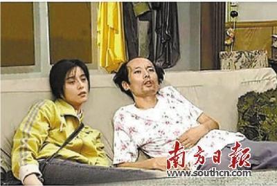 葛优表情包 表情包变身减压“鸡汤”：“葛优躺”为什么这么火？
