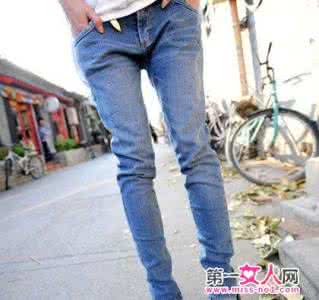 腿粗穿什么裤子显瘦 腿粗穿什么裤子好看 腿粗的人穿什么裤子 个性风尚潮裤