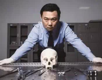 法医秦明林涛原型 法医秦明大宝林涛原型?小说中大宝是男的?
