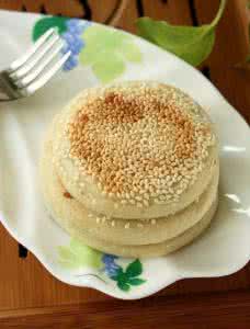 芝麻鸡蛋饼的做法 芝麻土豆饼