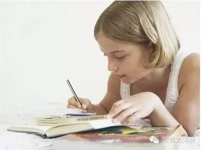 正是孤独让你变得出众 让孩子更出众的 30个“秘笈”