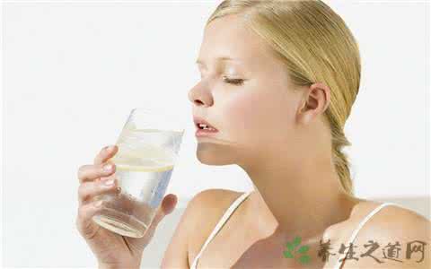 糖尿病人适合喝什么水 糖尿病人能喝纯净水吗