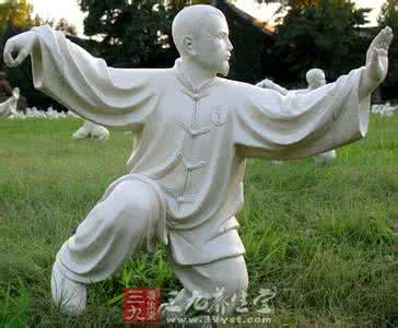 太极拳四两拨千斤 太极拳的“四两拨千斤”到底咋回事