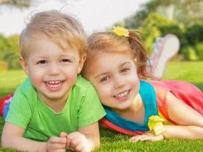 如何帮宝宝挑选护肤品 宝宝秋天的护肤品如何挑选