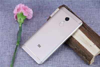 红米note4x初音套装 红米note4x初音版开箱 红米Note4X初音套装怎么样？红米Note4X初音套装开箱图赏