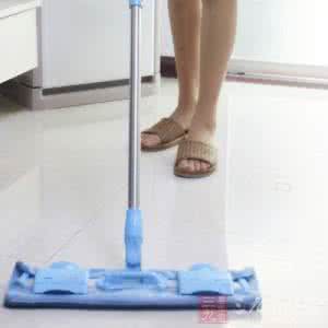 阴虚火旺瑜伽动作 男女在家里做这动作竟能旺家运