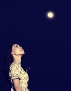 听雯细语 与科同在 听夏夜细语的呢喃【情感美文】