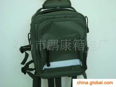军用背包打法视频 如何打军用背包（内有详图）