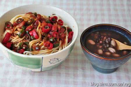 番茄酱拌面 从夏到冬——番茄辣椒拌面