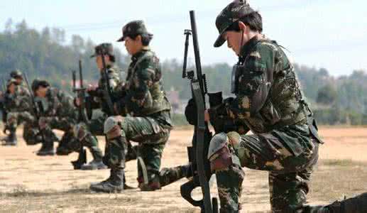 特种女兵被俘虏文 特种女兵被俘虏文 抗战女兵 鬼子看我个高想俘虏我 被我杀了7个！