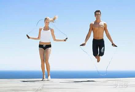 一天跳绳多少能减肥 跳绳一天跳多少能减肥呢