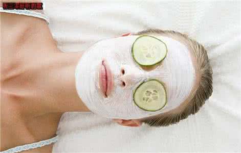 祛痘面膜 治疗痘痘的偏方有哪些 祛痘面膜不可少