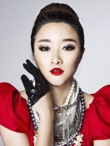 戴碧玉的好处 女人戴红碧玉有什么好处