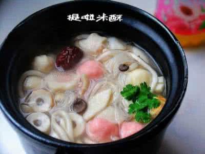 砂锅菌汤 【创意新派菜】砂锅煲——菌汤双粉鱼丸