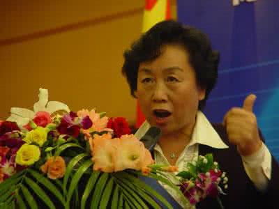 卢勤家庭教育讲座视频 卢勤说:“弱”妈妈教出“强”孩子