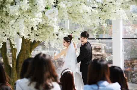 幸福瞬间 你不经意的幸福瞬间，总有一个幸福属于你！