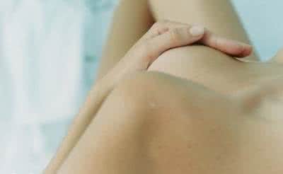 乳房屋有疼痛感 疼痛到底是不是病 乳房疼痛是不是一种病