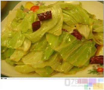 手撕包菜怎么做好吃 四招做出好吃的手撕包菜
