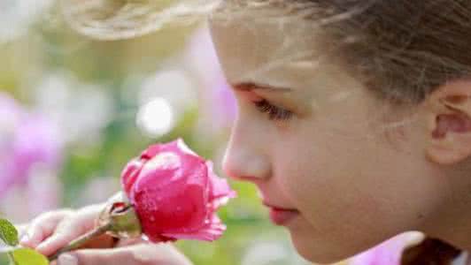 呼吸的气味看5种病症 从呼吸气味里闻出5种病