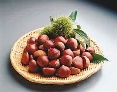 生吃栗子的功效与作用 栗子的功效 冬天吃栗子四大功效